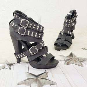 Not Rated Alter Ego studded strappy sandal dark gray size 7.5